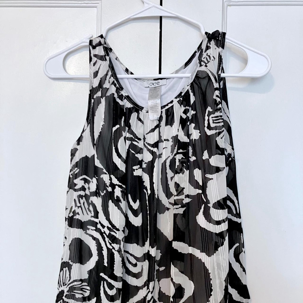 🖤✨ CHIC CACHE BLACK & WHITE SHEER TANK ✨🖤